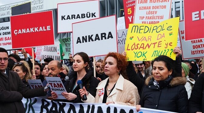 LÖSEV’li Aileler Sağlık Bakanı’nı İstifaya Davet Etti