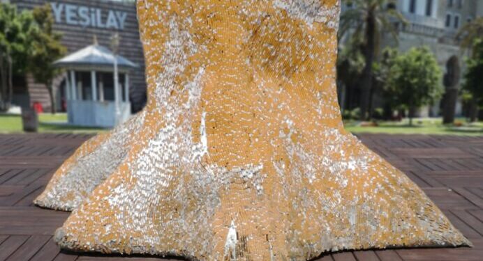 İzmarit Ağaç Heykeli, Yeşilay’ın Bahçesinde Sergilenecek
