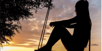 Var Olmak Ve Yaşamak Üzerine