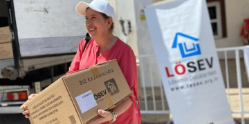 LÖSEV'den Kanser İle Mücadele Eden Ailelere Et Desteği