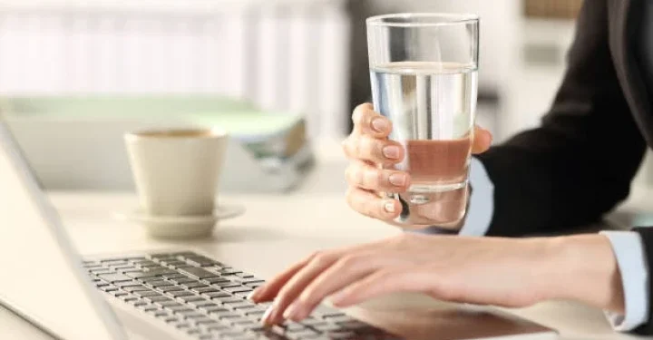 Masabaşı Çalışanların İlacı, Her Saat Başı 1 Bardak Su