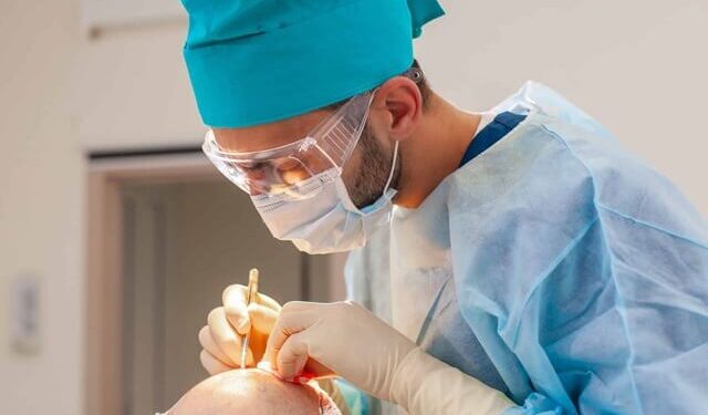 Bilimsel Mirasın Işığında Geçmişten Günümüze Türkiye’de Saç Ekimi