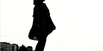 Her Şeye Veda Ederken Bulmak