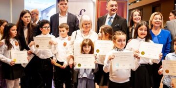 Central Hospital’da ‘Doğudan Batıya Çocuk Gözünden Geleceğin Dünyası’ Sergisi