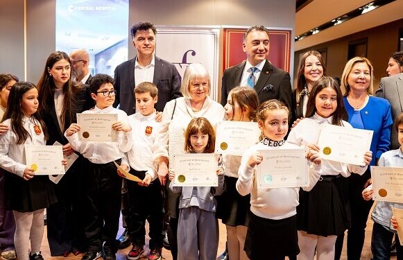 Central Hospital’da ‘Doğudan Batıya Çocuk Gözünden Geleceğin Dünyası’ Sergisi